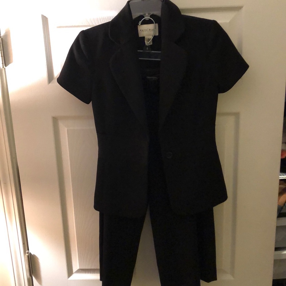 White House Black Market Black Women’s Suit